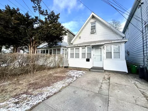 1125 Cutler St, Schenectady, NY 12303