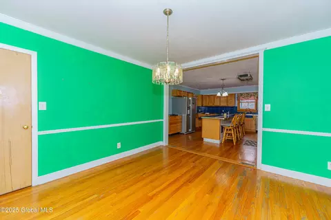 Dining - 413 Feura Bush Rd, Glenmont, NY 12077 photo 1 of 1