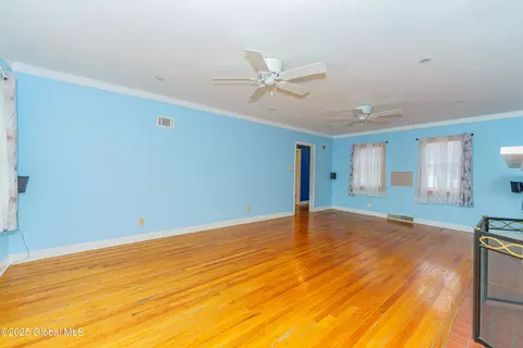 Living - 413 Feura Bush Rd, Glenmont, NY 12077 photo 2 of 5