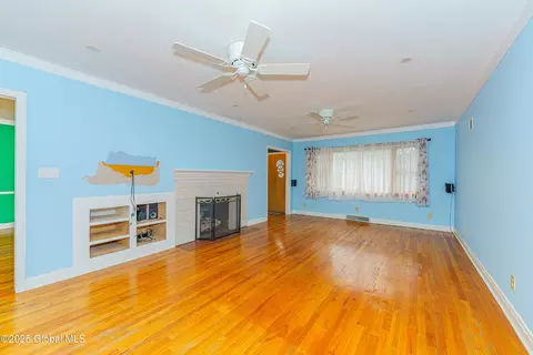 Living - 413 Feura Bush Rd, Glenmont, NY 12077 photo 5 of 5