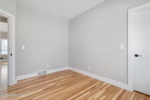 Bedroom - 14 N Holmes St, Schenectady, NY 12302 photo 4 of 4