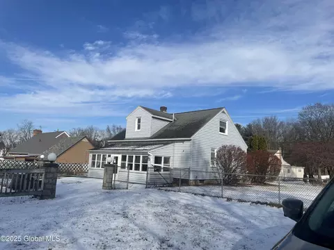 2394 Curry Rd, Schenectady, NY 12303 photo 3