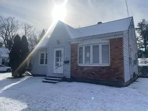 2394 Curry Rd, Schenectady, NY 12303 photo 15