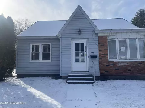 2394 Curry Rd, Schenectady, NY 12303
