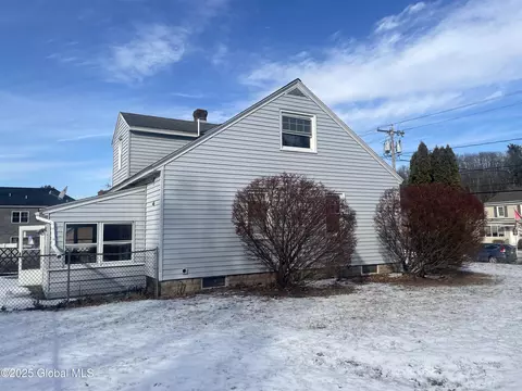 2394 Curry Rd, Schenectady, NY 12303 photo 12