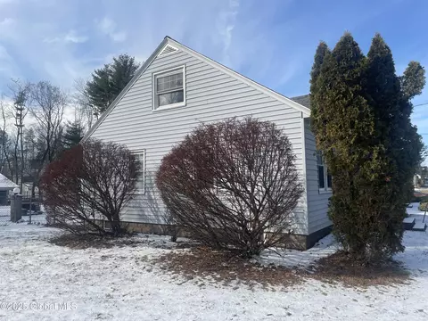 2394 Curry Rd, Schenectady, NY 12303 photo 13