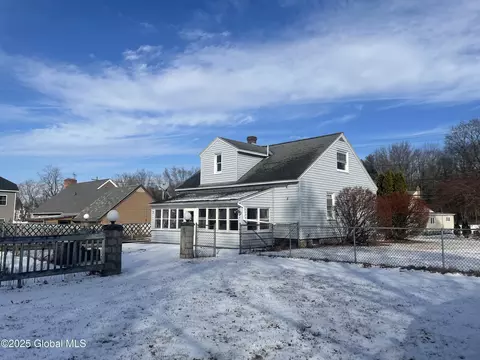 2394 Curry Rd, Schenectady, NY 12303 photo 4