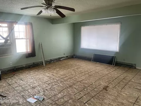 2394 Curry Rd, Schenectady, NY 12303 photo 21