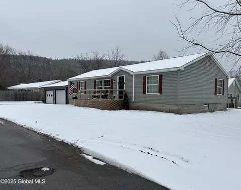 22 The Portage, Ticonderoga, NY 12883
