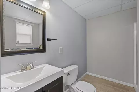 3435 Maryvale Dr, Schenectady, NY 12304 photo 32