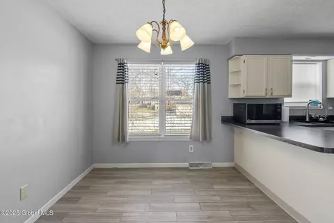 3435 Maryvale Dr, Schenectady, NY 12304 photo 14