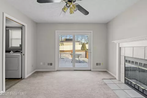 3435 Maryvale Dr, Schenectady, NY 12304 photo 28