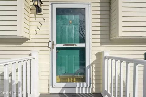 3435 Maryvale Dr, Schenectady, NY 12304 photo 3