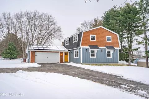 189 Upper Steadwell Rd, Amsterdam, NY 12010