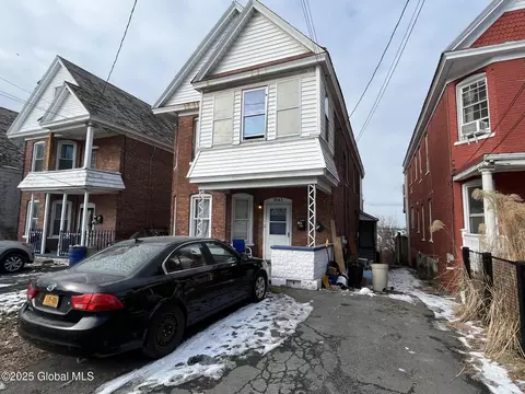 1643 Van Vranken Ave, Schenectady, NY 12308