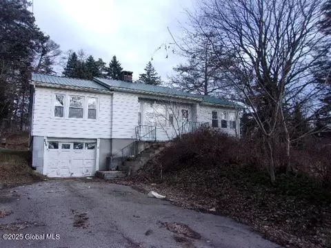 312 W Monroe St, Little Falls, NY 13365