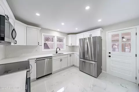 Kitchen - 30 Fox Ave, Schenectady, NY 12304 photo 2 of 2
