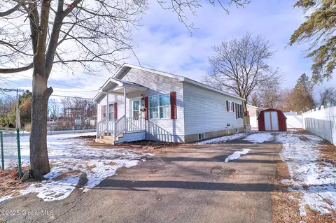 242 Edward St, Schenectady, NY 12304