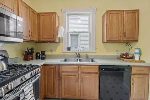 1825 Euclid Ave, Schenectady, NY 12306 photo 24