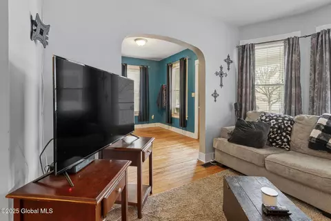 1825 Euclid Ave, Schenectady, NY 12306 photo 14