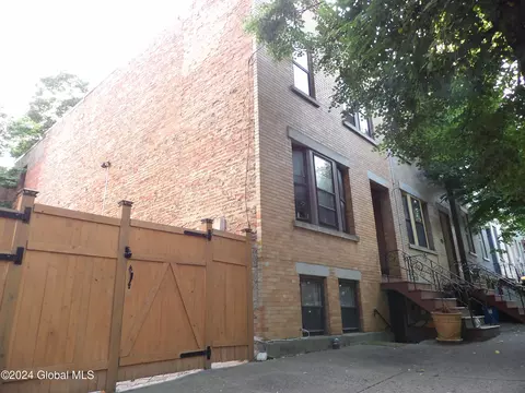 314 Hudson Ave, Albany, NY 12210