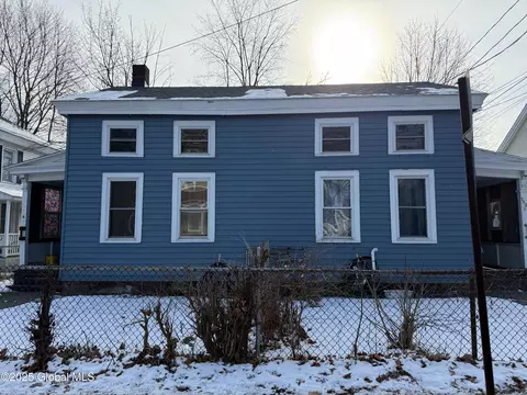 143 Maple St, Glens Falls, NY 12801