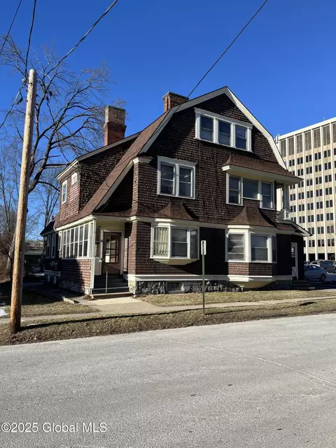 3 Pine, Glens Falls, NY 12801