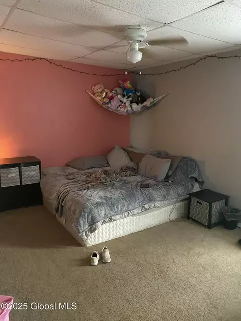 Bedroom - 389 Mckay Rd, Amsterdam, NY 12010 photo 3 of 4