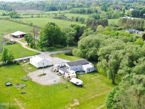 View/Area - 389 Mckay Rd, Amsterdam, NY 12010 photo 6 of 6