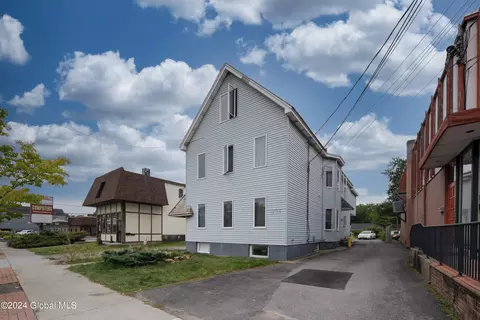 1723 Union St, Schenectady, NY 12309