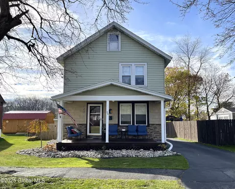 26 Wilkes Ave, Amsterdam, NY 12010