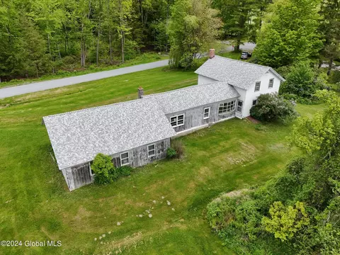 281 Wemple Rd, Stephentown, NY 12168