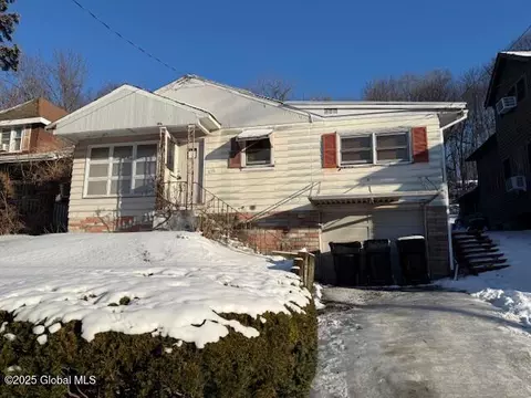 838 8th Ave, Troy, NY 12182