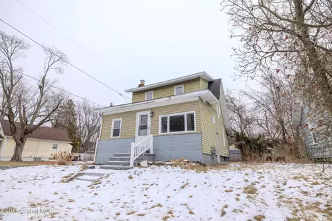134 Gifford Rd, Schenectady, NY 12304