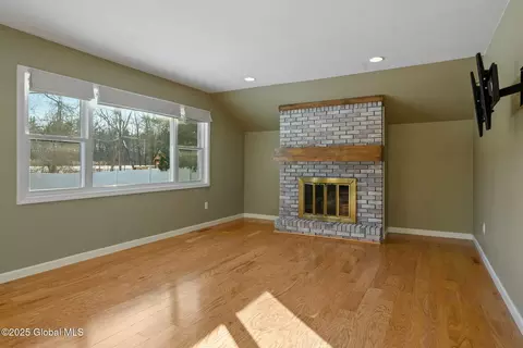 68 Parkwyn Dr, Delmar, NY 12054 photo 25