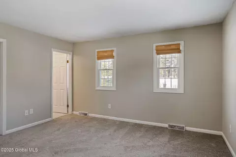 68 Parkwyn Dr, Delmar, NY 12054 photo 29