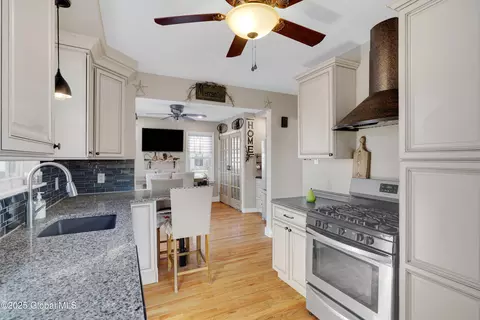 1291 Garner Ave, Schenectady, NY 12309 photo 16