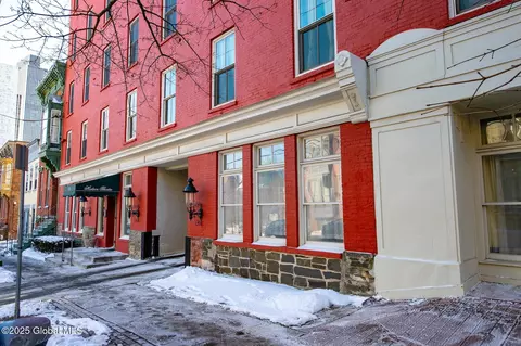 270 Hudson Ave #1B, Albany, NY 12210