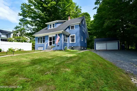 449 Maple Ave, Hagaman, NY 12086