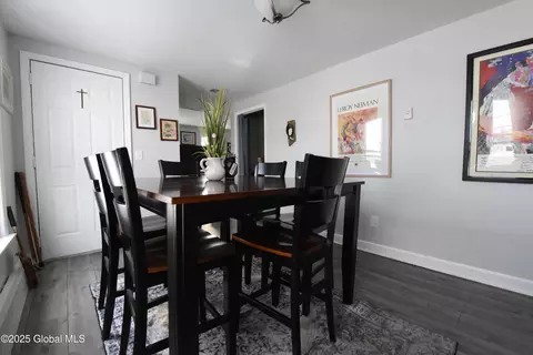 321 Front St, Schenectady, NY 12305 photo 10