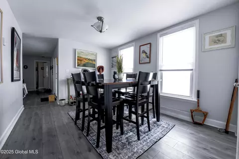 321 Front St, Schenectady, NY 12305 photo 9