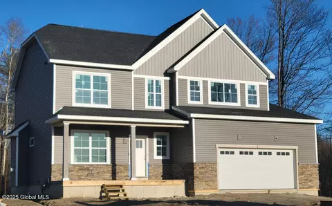 649 Tanner Rd, Clifton Park, NY 12065