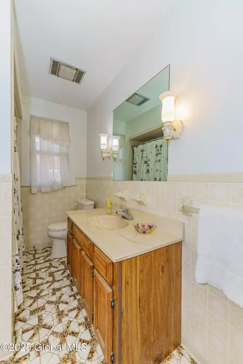 458 Eleventh St, Schenectady, NY 12306 photo 21