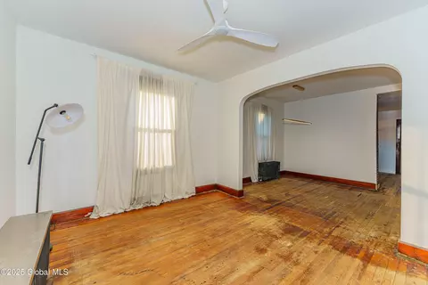 458 Eleventh St, Schenectady, NY 12306 photo 9