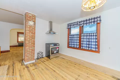 458 Eleventh St, Schenectady, NY 12306 photo 15