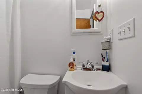 3084 E Lydius St, Schenectady, NY 12303 photo 20
