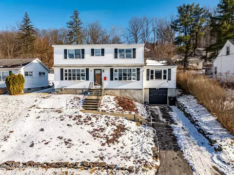 764 7th Ave, Troy, NY 12182