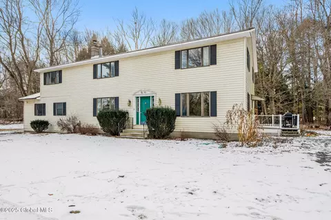 407 Charlton Rd, Ballston Spa, NY 12020