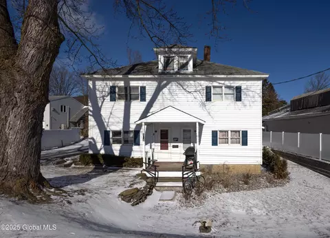 104-106 Bridge St, Cobleskill, NY 12043