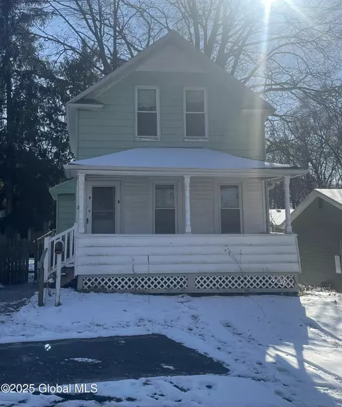 40 Lorraine Ave, Schenectady, NY 12304